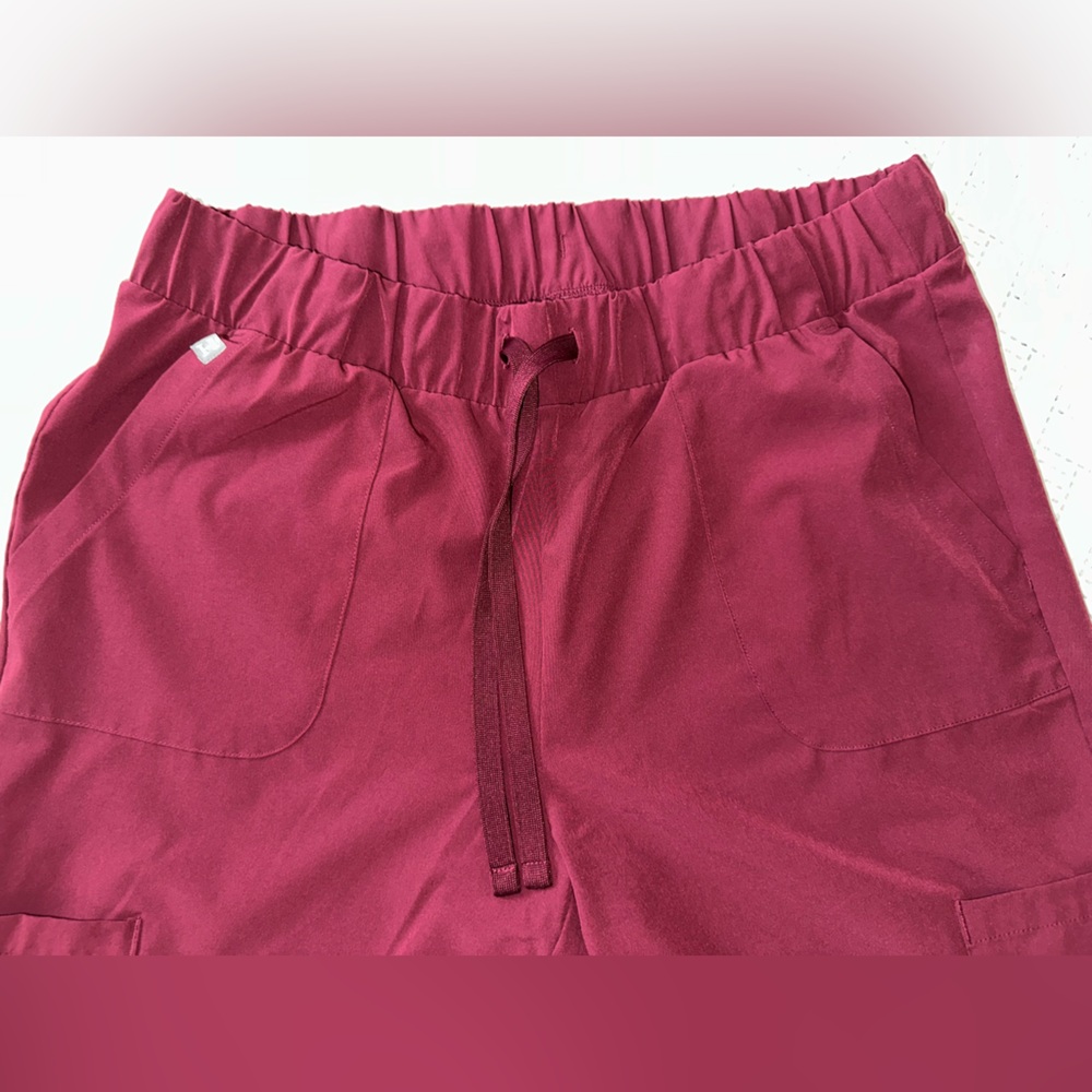Hanes Scrub Set Size L - Picture 6 of 9